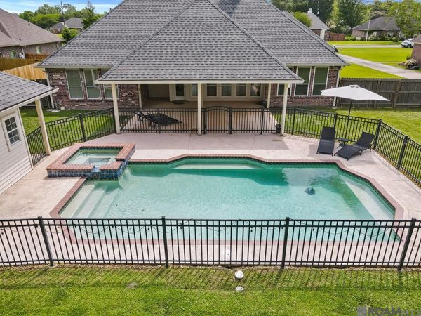 16427 Wesley Evans Rd, Prairieville, LA 70769