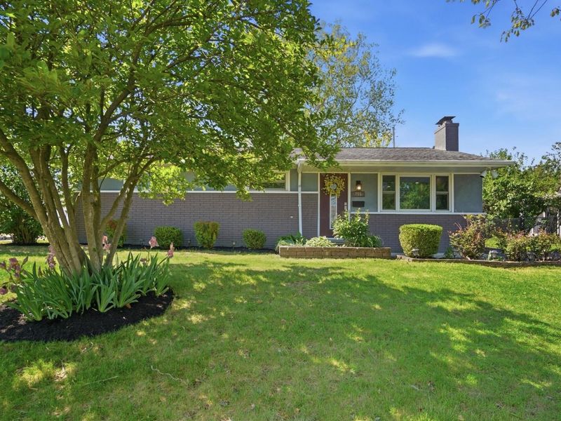 785 Island Court , Columbus, OH 43214 Photo 2
