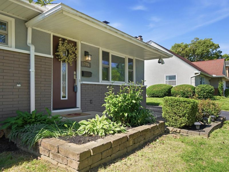 785 Island Court , Columbus, OH 43214 Photo 5