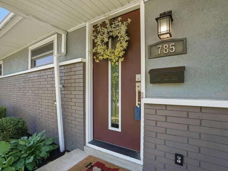 785 Island Court , Columbus, OH 43214 Photo 8