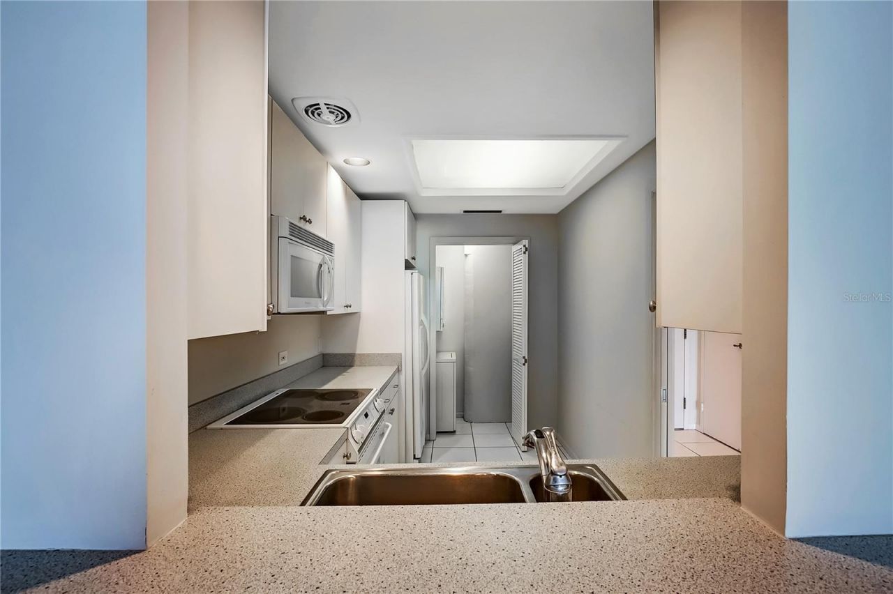 1 Beach Drive Se, Unit 2109, Saint Petersburg, FL 33701 Photo