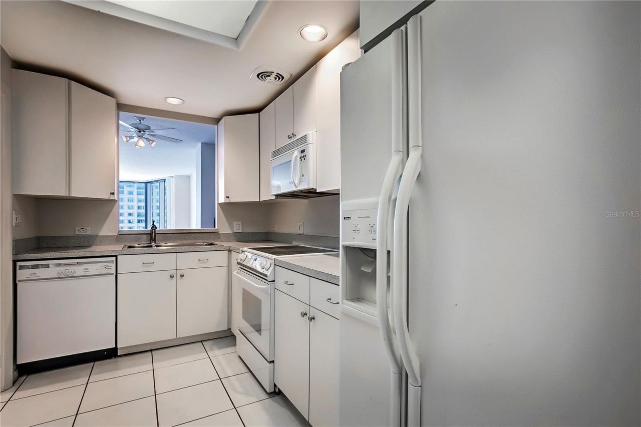 1 Beach Drive Se, Unit 2109, Saint Petersburg, FL 33701 Photo