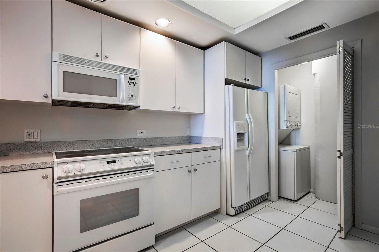 1 Beach Drive Se, Unit 2109, Saint Petersburg, FL 33701 Photo
