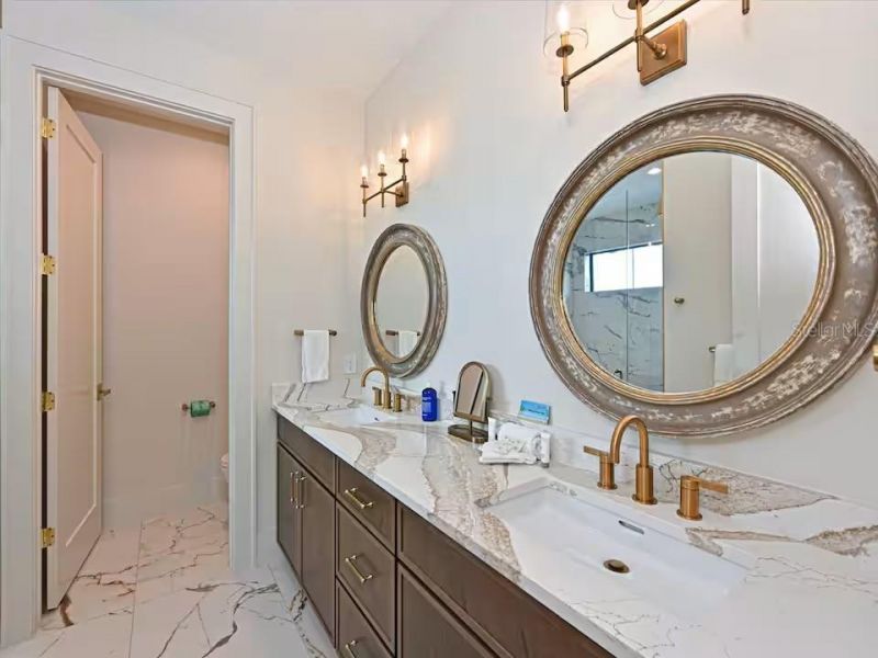 2209 Avenue B, Bradenton Beach, FL 34217 Photo