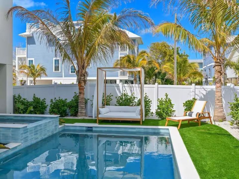 2209 Avenue B, Bradenton Beach, FL 34217 Photo