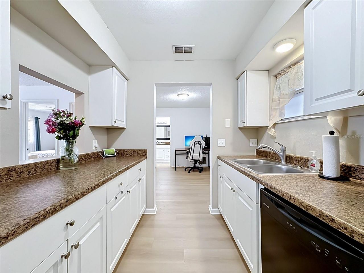 5507 Fountain Lake Circle , Unit B206, Bradenton, FL 34207 Photo