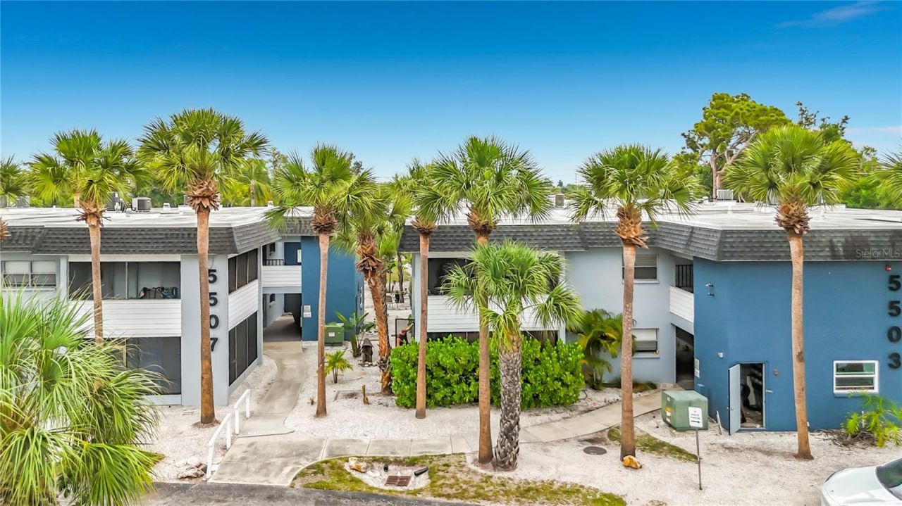 5507 Fountain Lake Circle , Unit B206, Bradenton, FL 34207 Photo