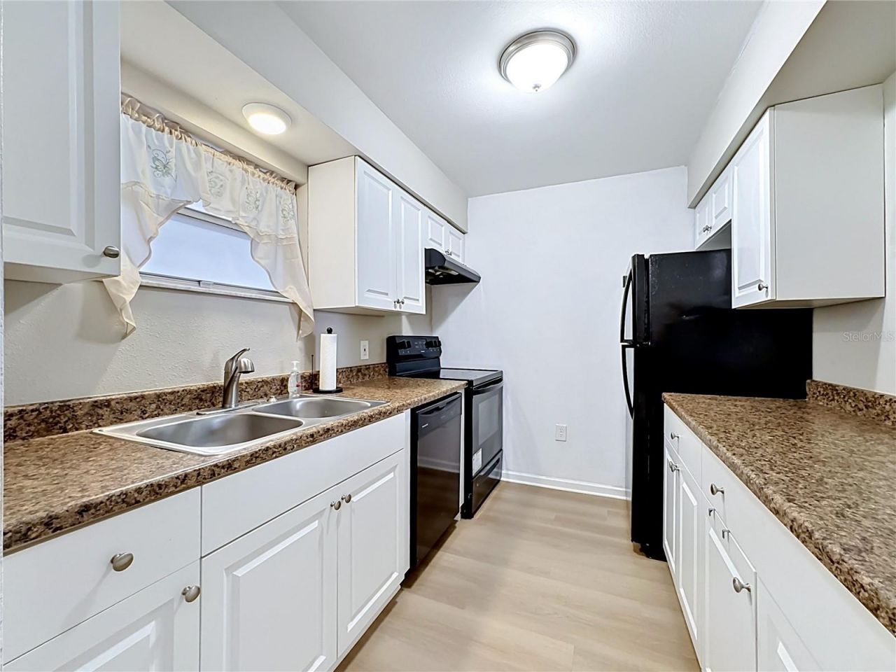 5507 Fountain Lake Circle , Unit B206, Bradenton, FL 34207 Photo