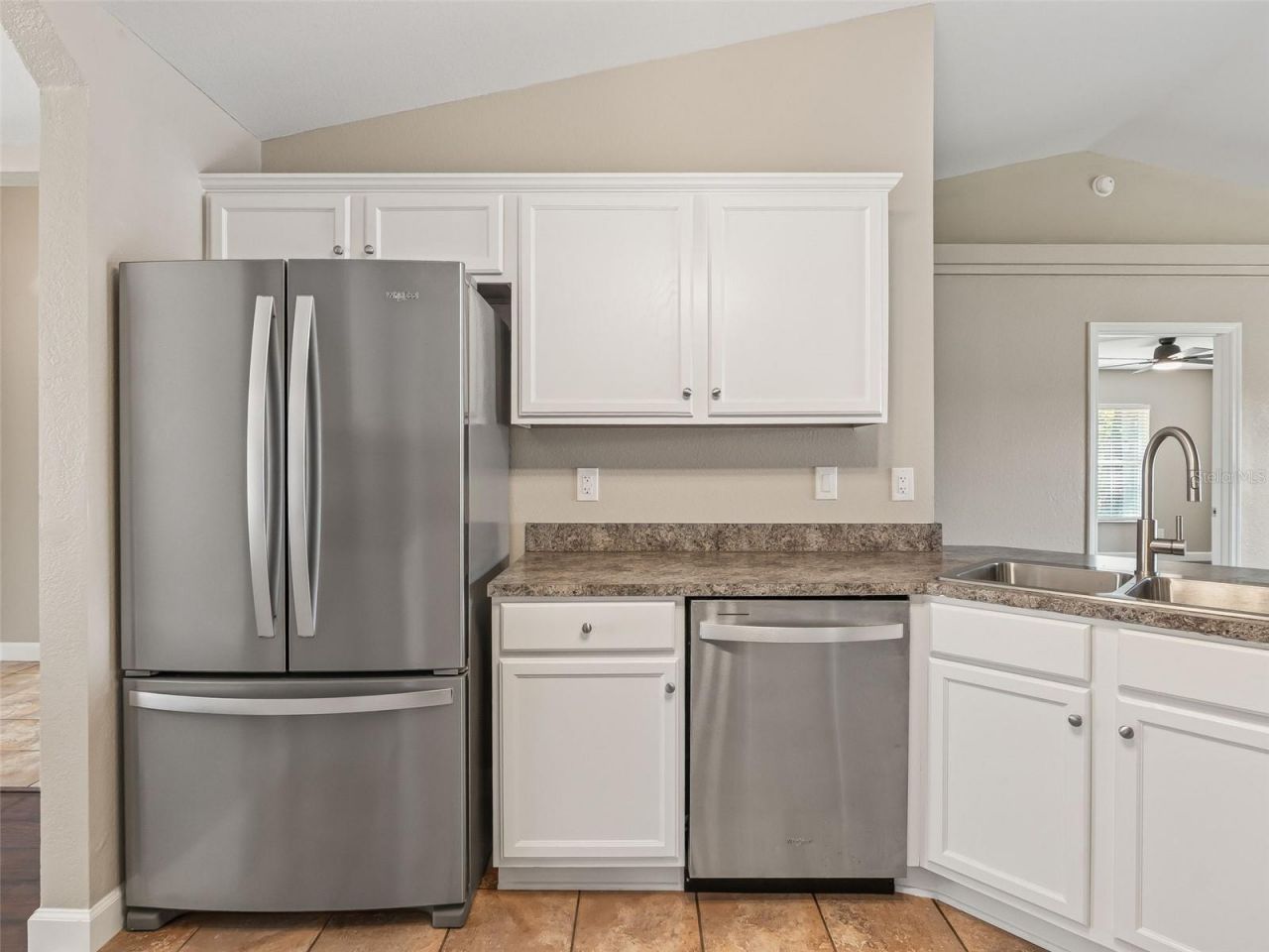 214 Fisher Run , Ocklawaha, FL 32179 Photo