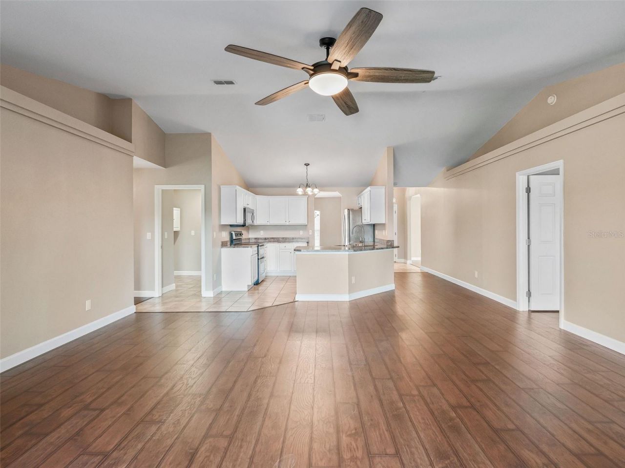 214 Fisher Run , Ocklawaha, FL 32179 Photo