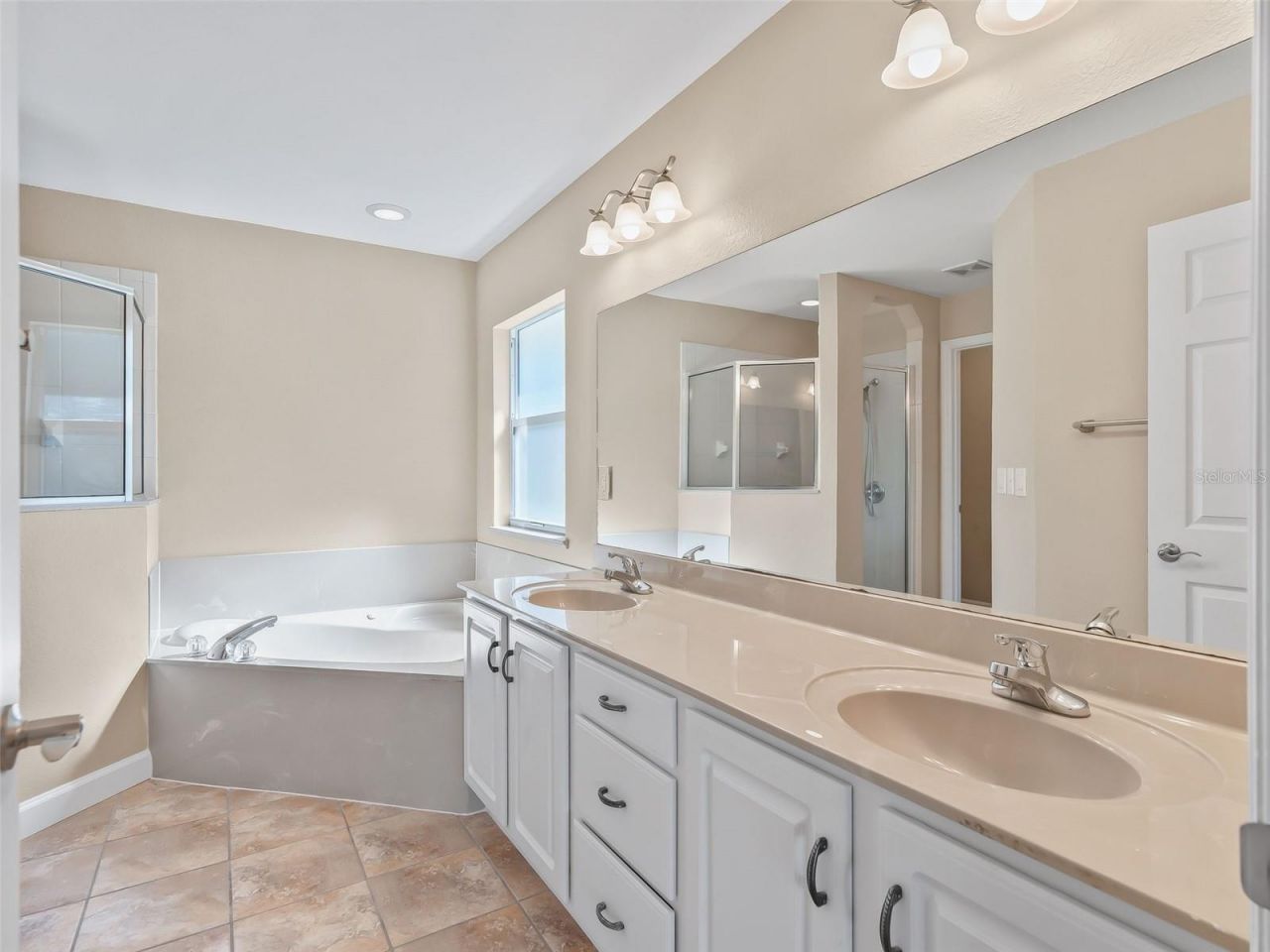 214 Fisher Run , Ocklawaha, FL 32179 Photo