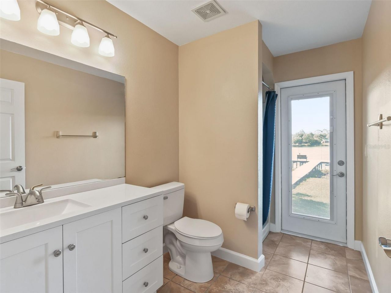 214 Fisher Run , Ocklawaha, FL 32179 Photo