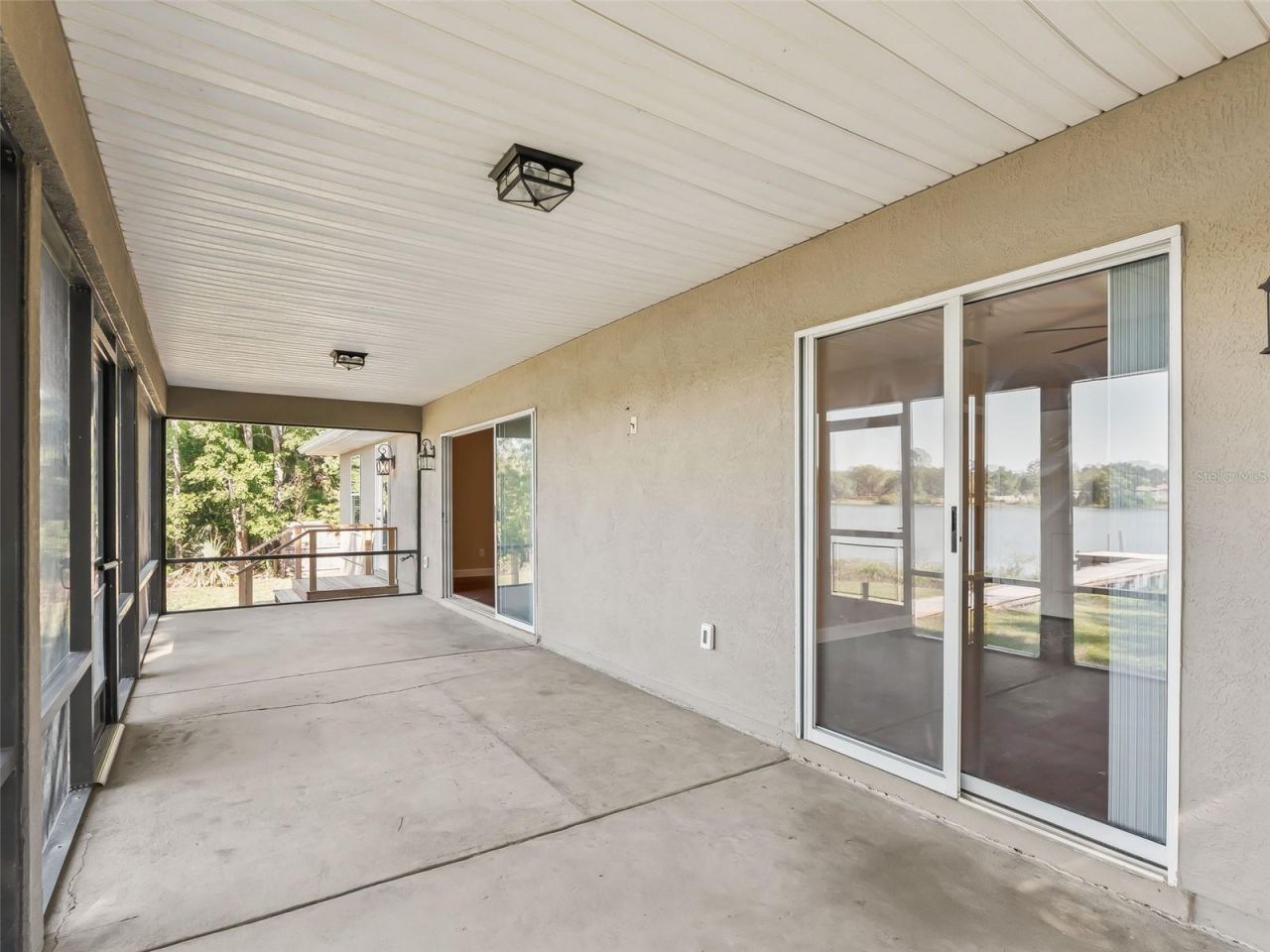 214 Fisher Run , Ocklawaha, FL 32179 Photo