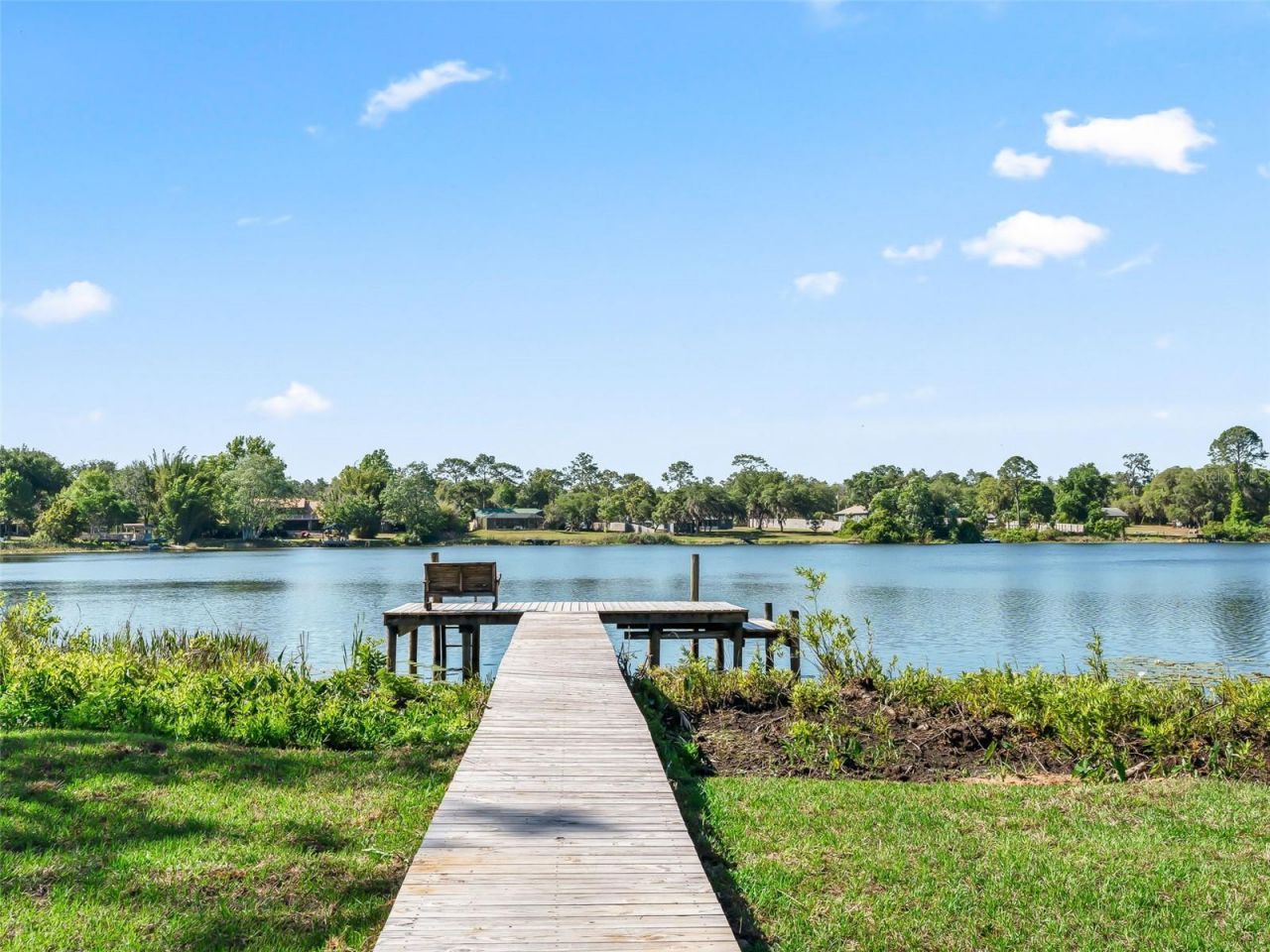 214 Fisher Run , Ocklawaha, FL 32179 Photo