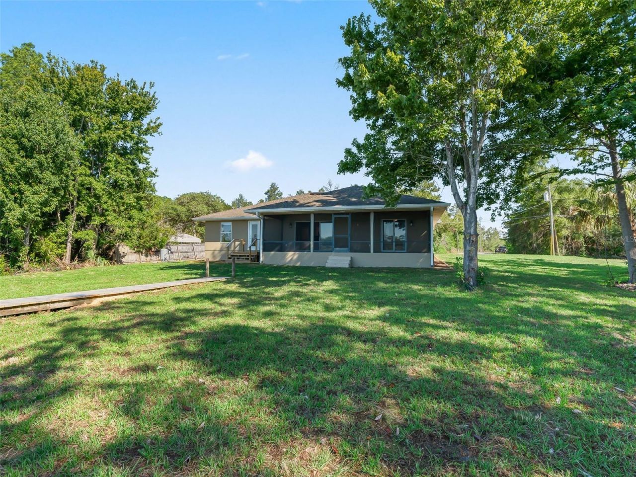 214 Fisher Run , Ocklawaha, FL 32179 Photo