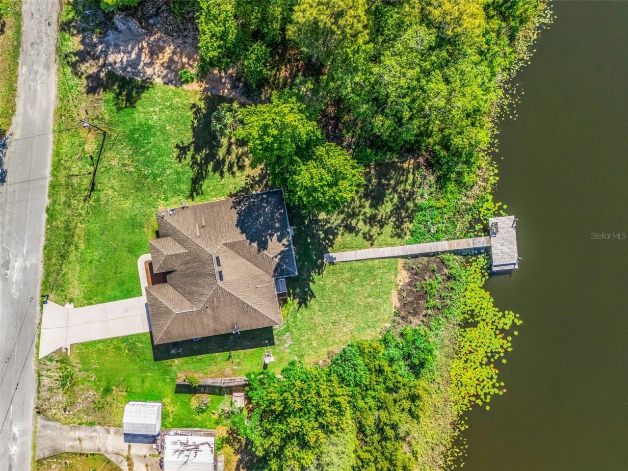 214 Fisher Run , Ocklawaha, FL 32179 Photo