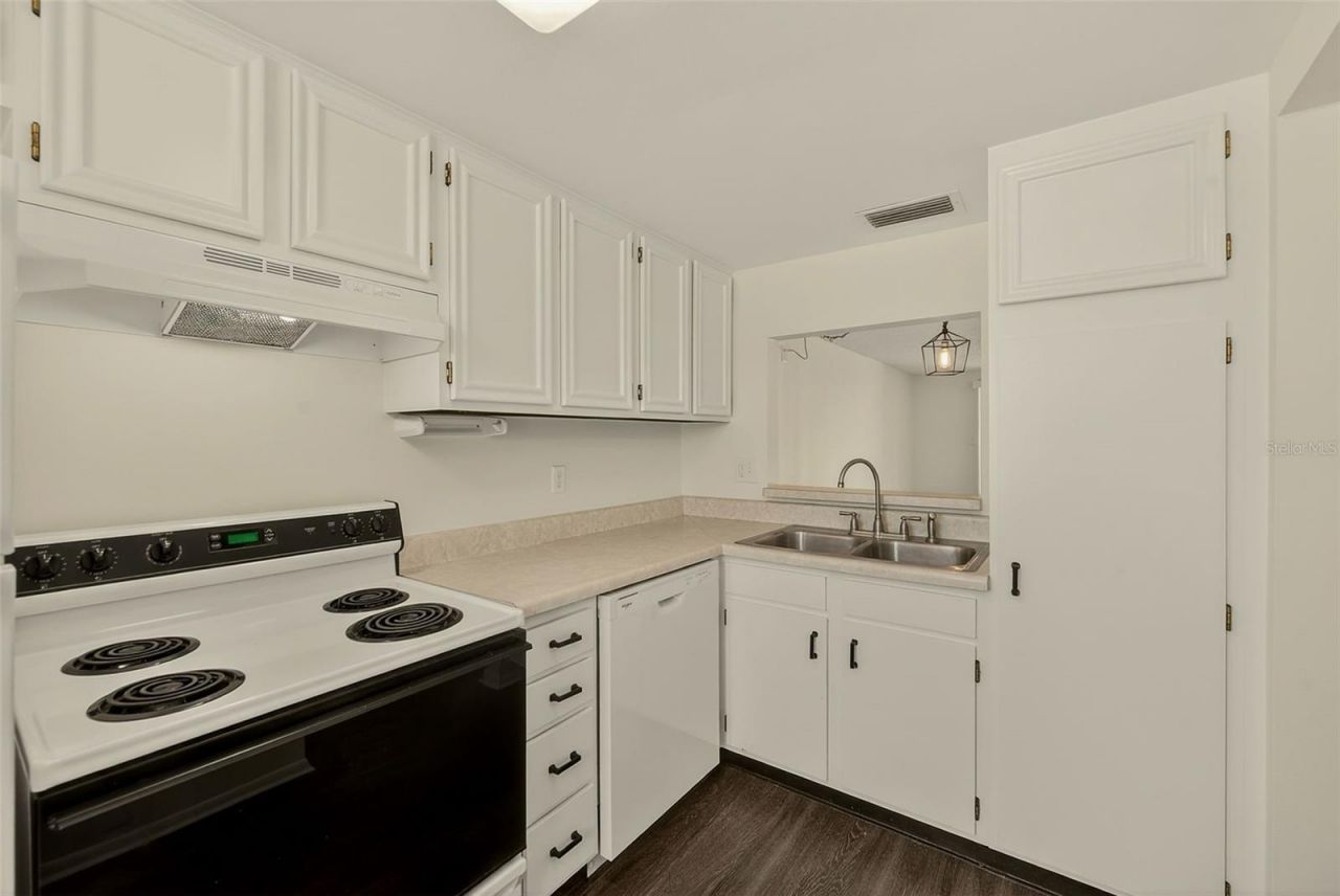 3422 Trophy Boulevard, New Port Richey, FL 34655 Photo