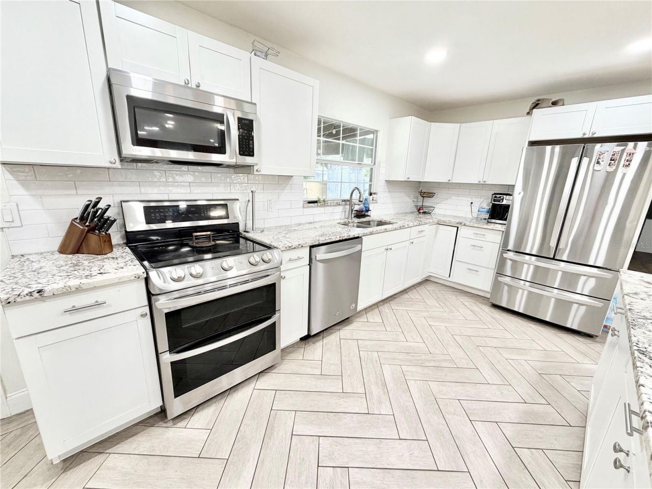 626 74th Street N, Saint Petersburg, FL 33710 Photo