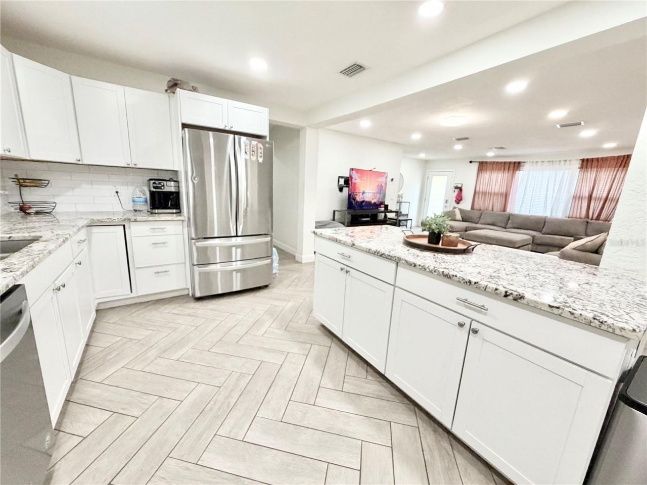 626 74th Street N, Saint Petersburg, FL 33710 Photo