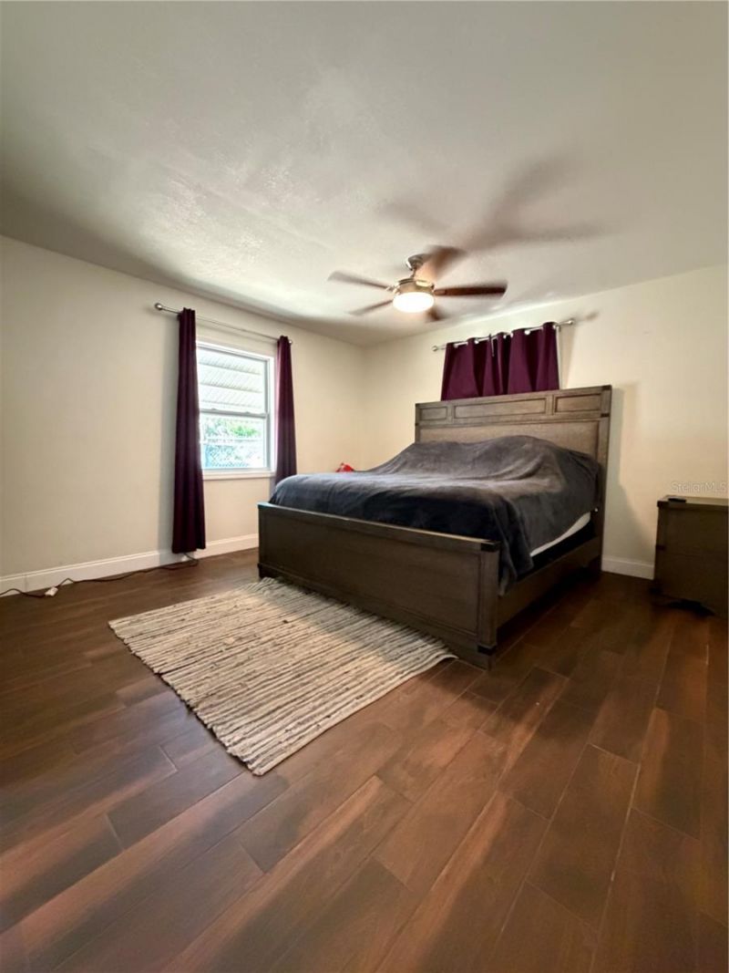 626 74th Street N, Saint Petersburg, FL 33710 Photo