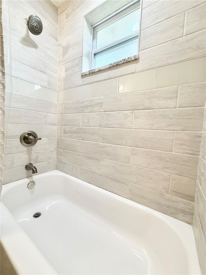 626 74th Street N, Saint Petersburg, FL 33710 Photo