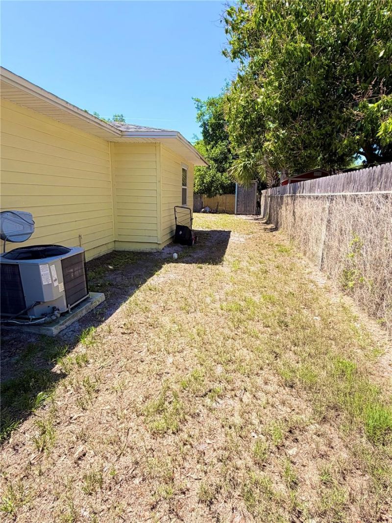 626 74th Street N, Saint Petersburg, FL 33710 Photo