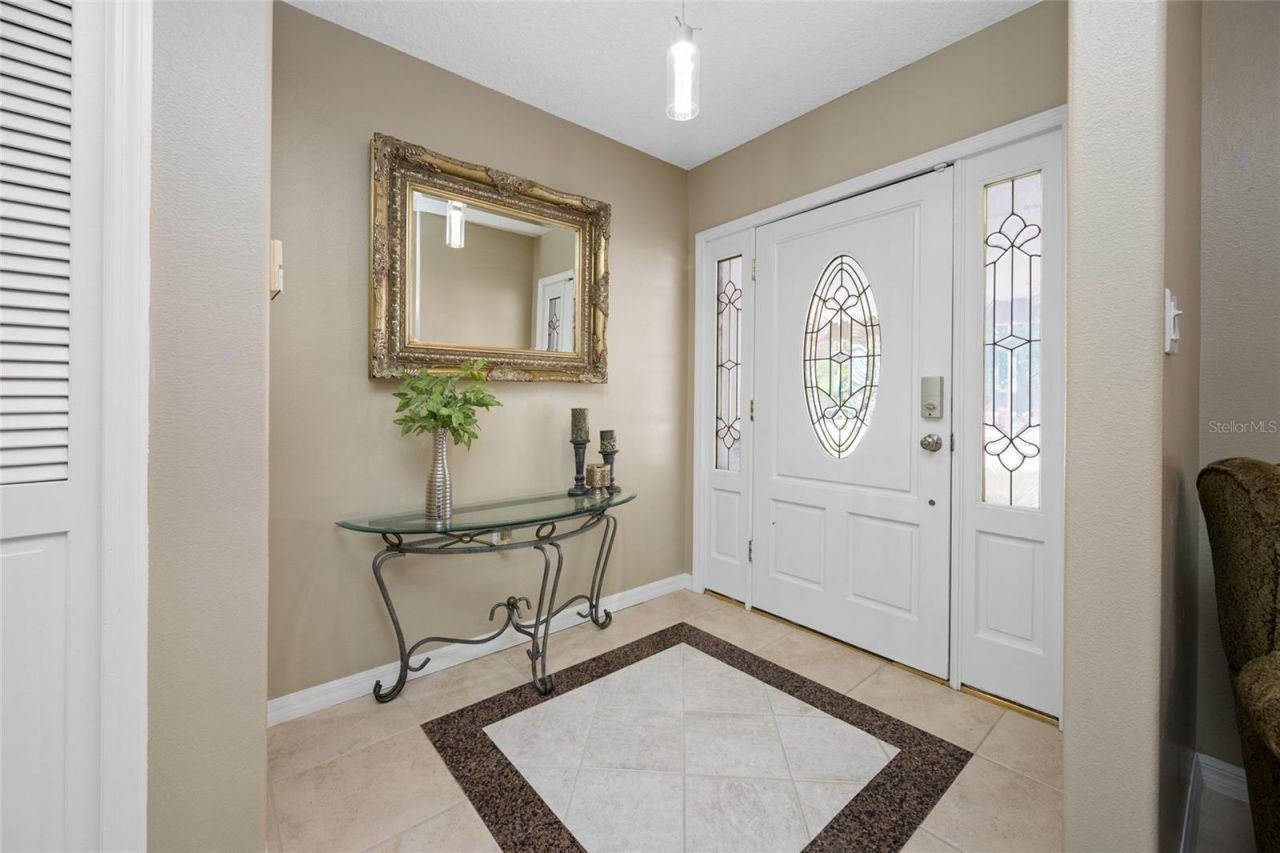 15314 Lake Magdalene Boulevard, Tampa, FL 33618 Photo