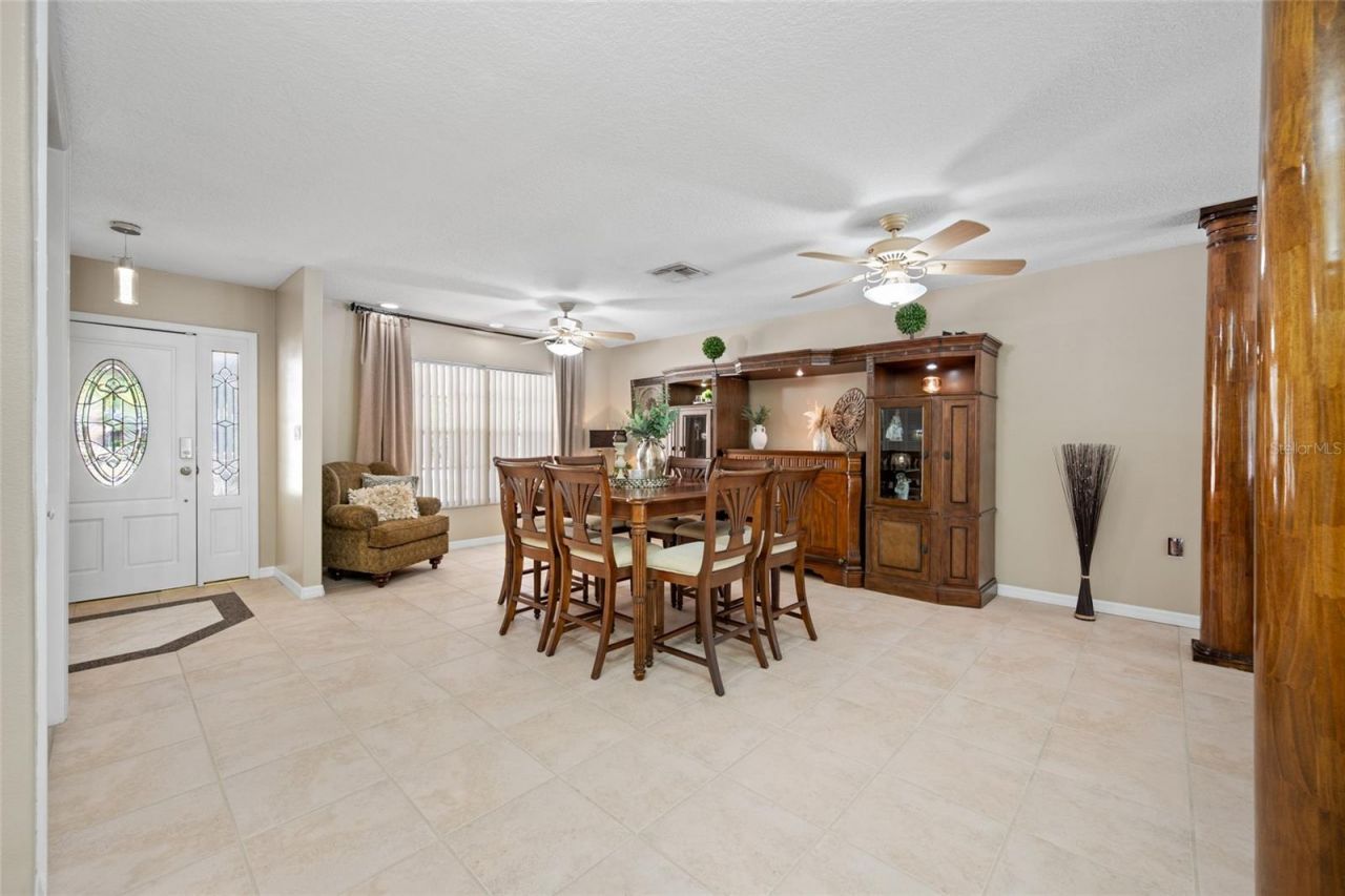 15314 Lake Magdalene Boulevard, Tampa, FL 33618 Photo