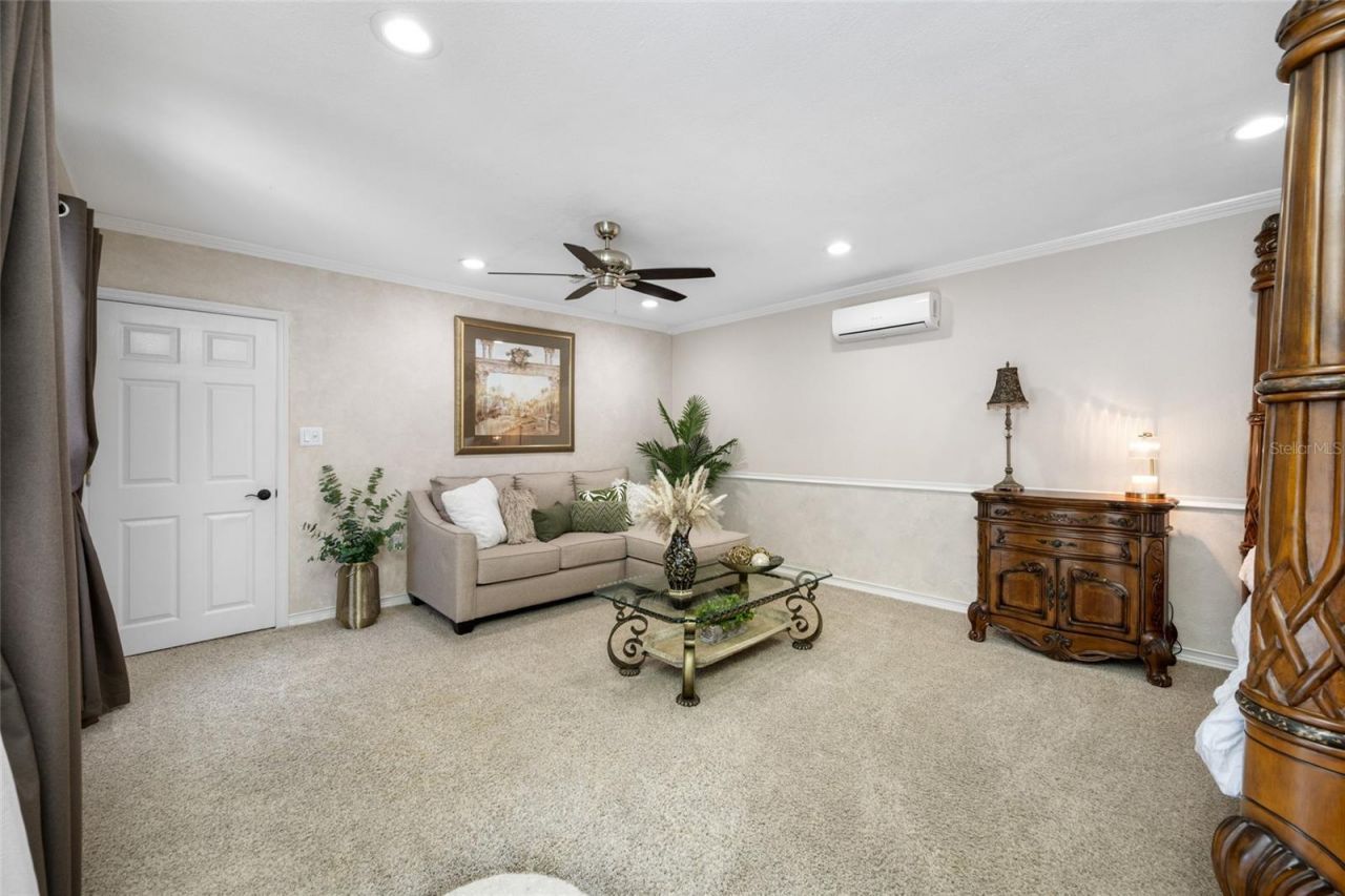 15314 Lake Magdalene Boulevard, Tampa, FL 33618 Photo