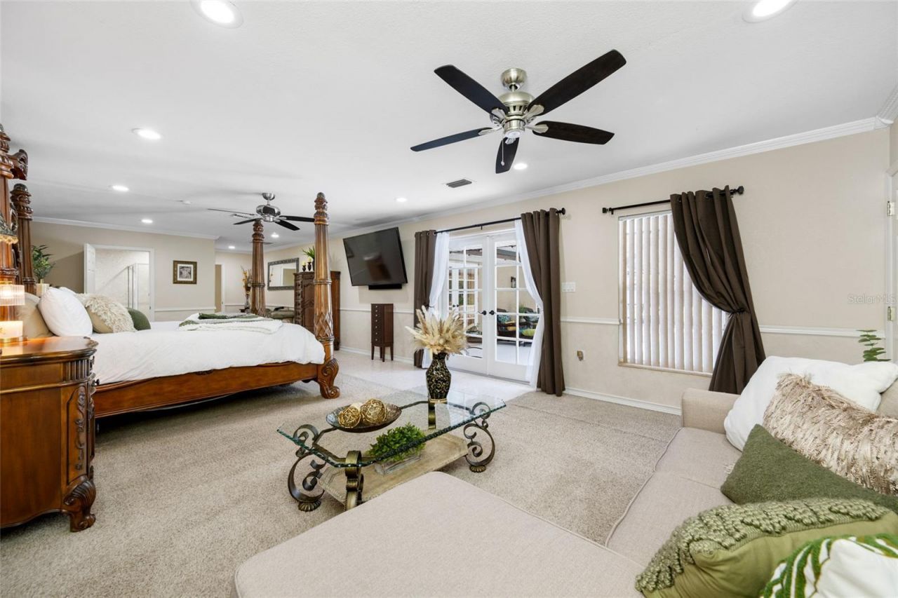 15314 Lake Magdalene Boulevard, Tampa, FL 33618 Photo