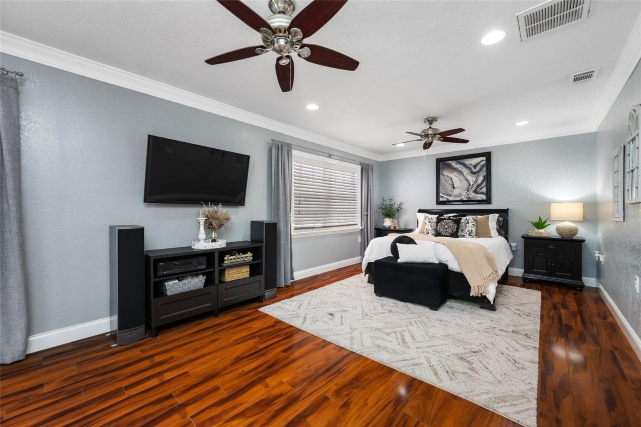 15314 Lake Magdalene Boulevard, Tampa, FL 33618 Photo