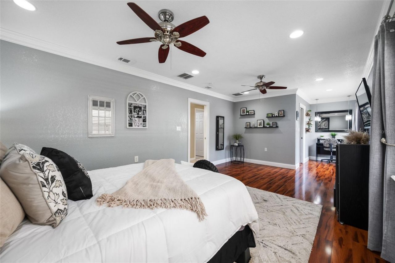15314 Lake Magdalene Boulevard, Tampa, FL 33618 Photo