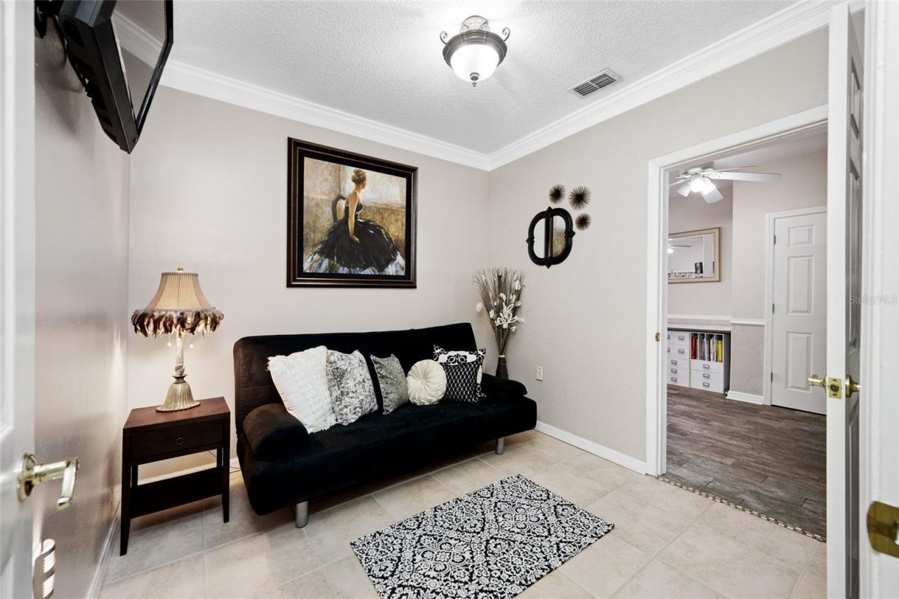 15314 Lake Magdalene Boulevard, Tampa, FL 33618 Photo
