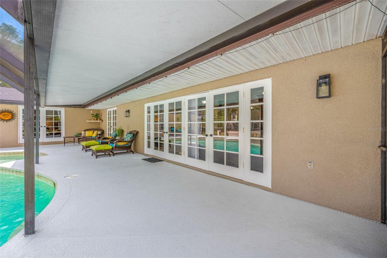 15314 Lake Magdalene Boulevard, Tampa, FL 33618 Photo