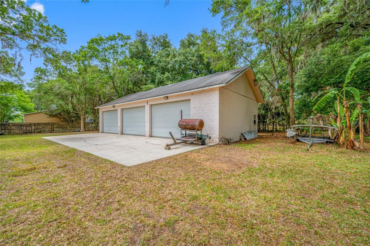 15314 Lake Magdalene Boulevard, Tampa, FL 33618 Photo