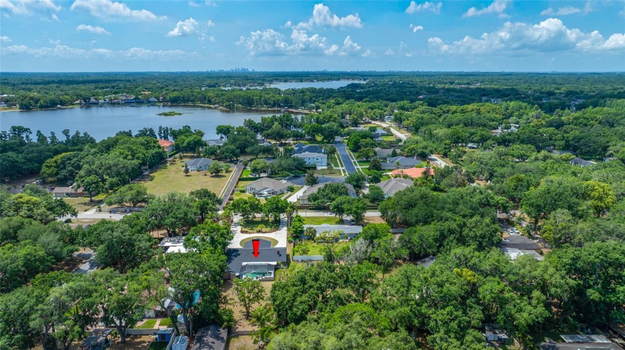 15314 Lake Magdalene Boulevard, Tampa, FL 33618 Photo