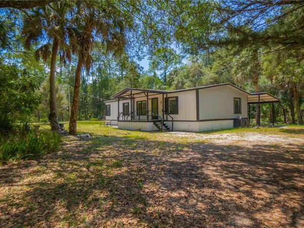 6550 SE DEBRA AVENUE , INGLIS, FL 34449