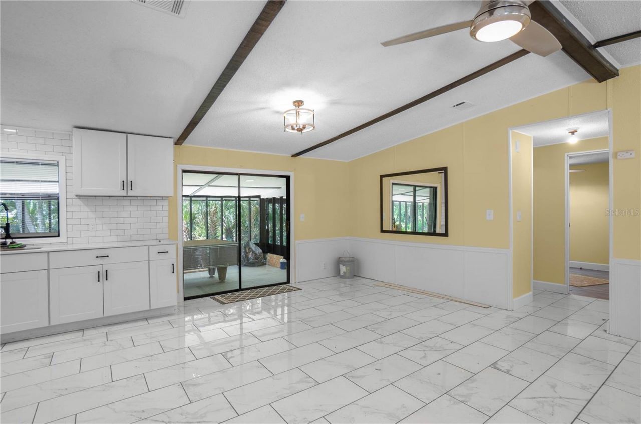 6550 SE Debra Avenue, Inglis, FL 34449 Photo