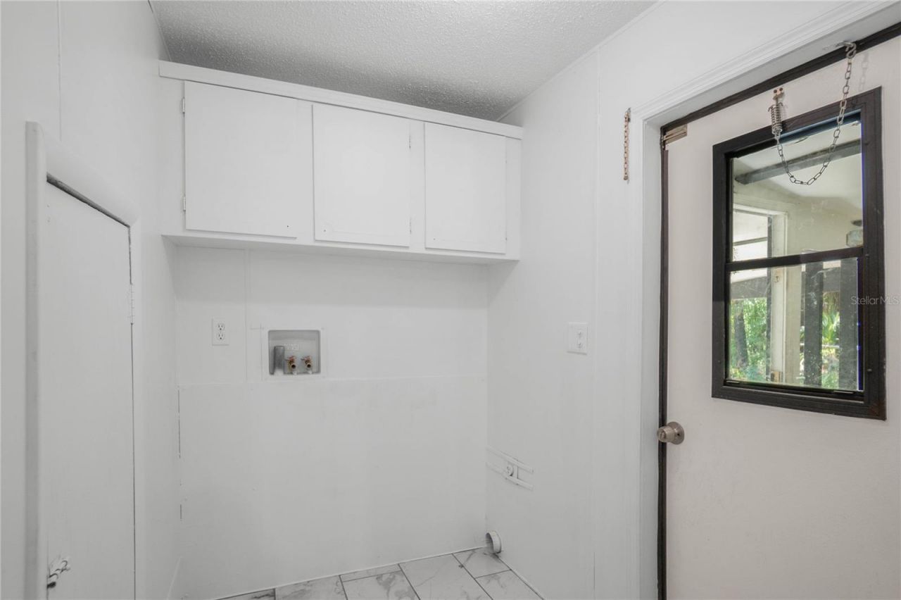 6550 SE Debra Avenue, Inglis, FL 34449 Photo