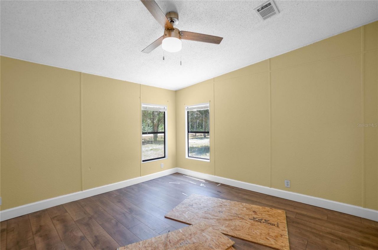 6550 SE Debra Avenue, Inglis, FL 34449 Photo