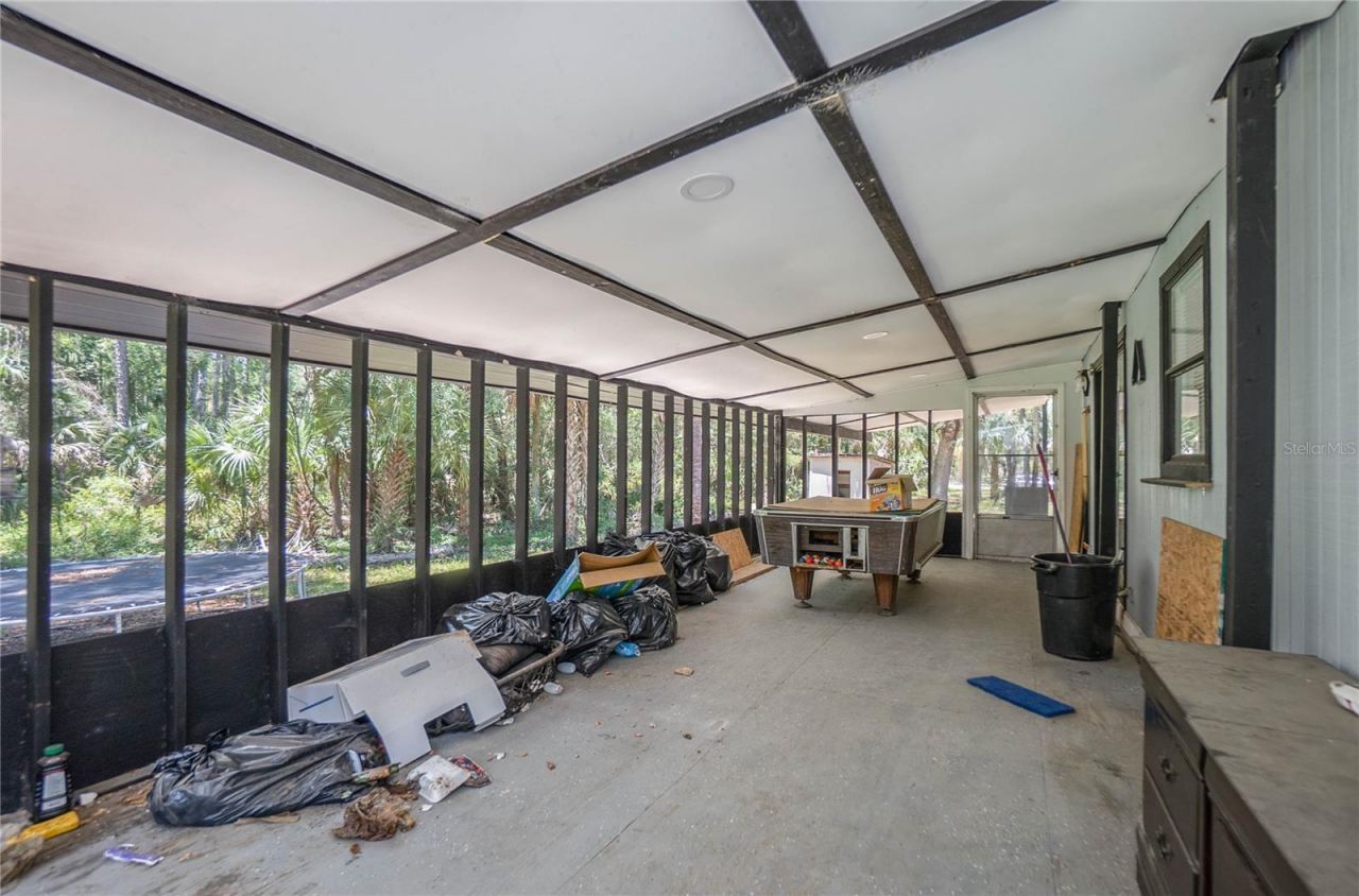 6550 SE Debra Avenue, Inglis, FL 34449 Photo