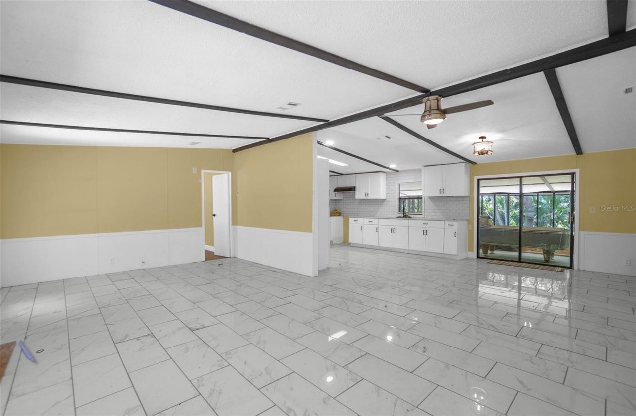 6550 SE Debra Avenue, Inglis, FL 34449 Photo