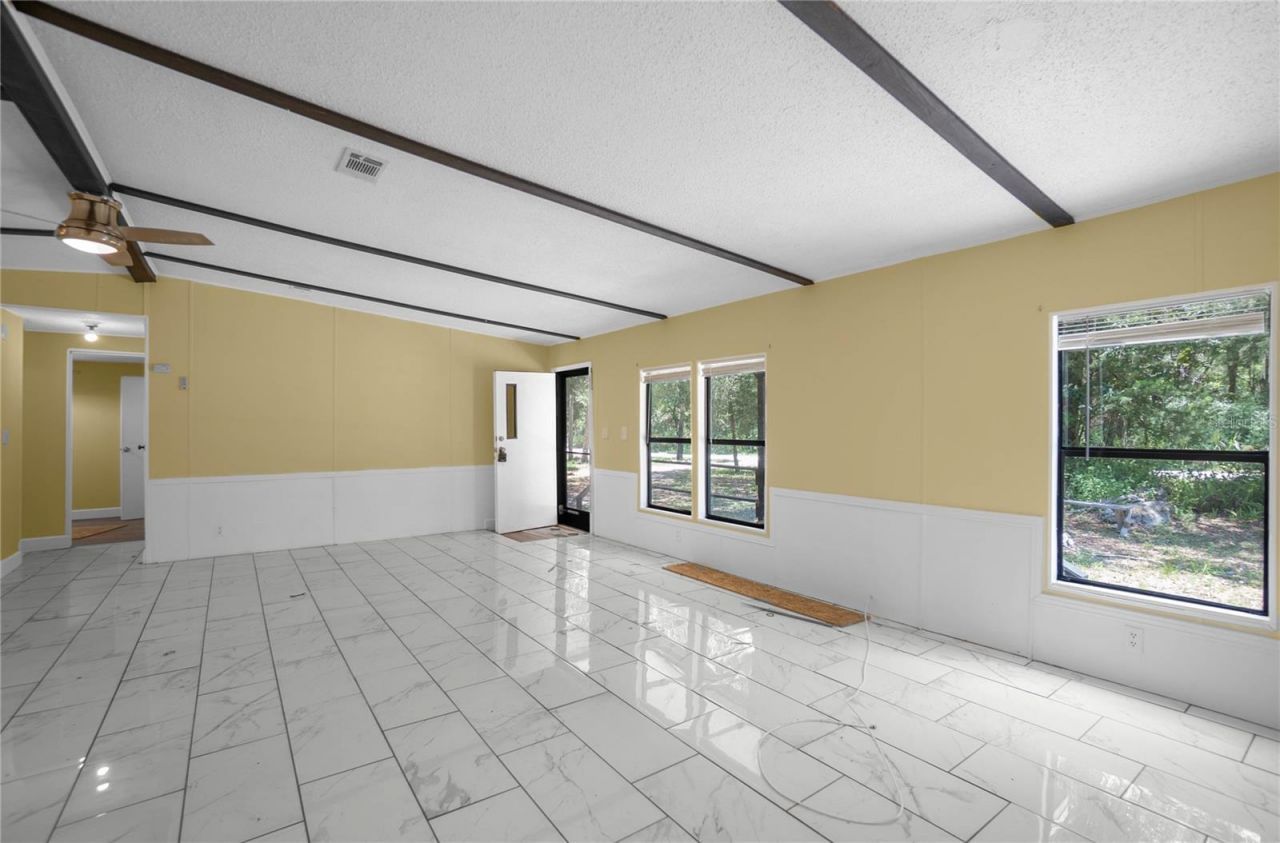 6550 SE Debra Avenue, Inglis, FL 34449 Photo