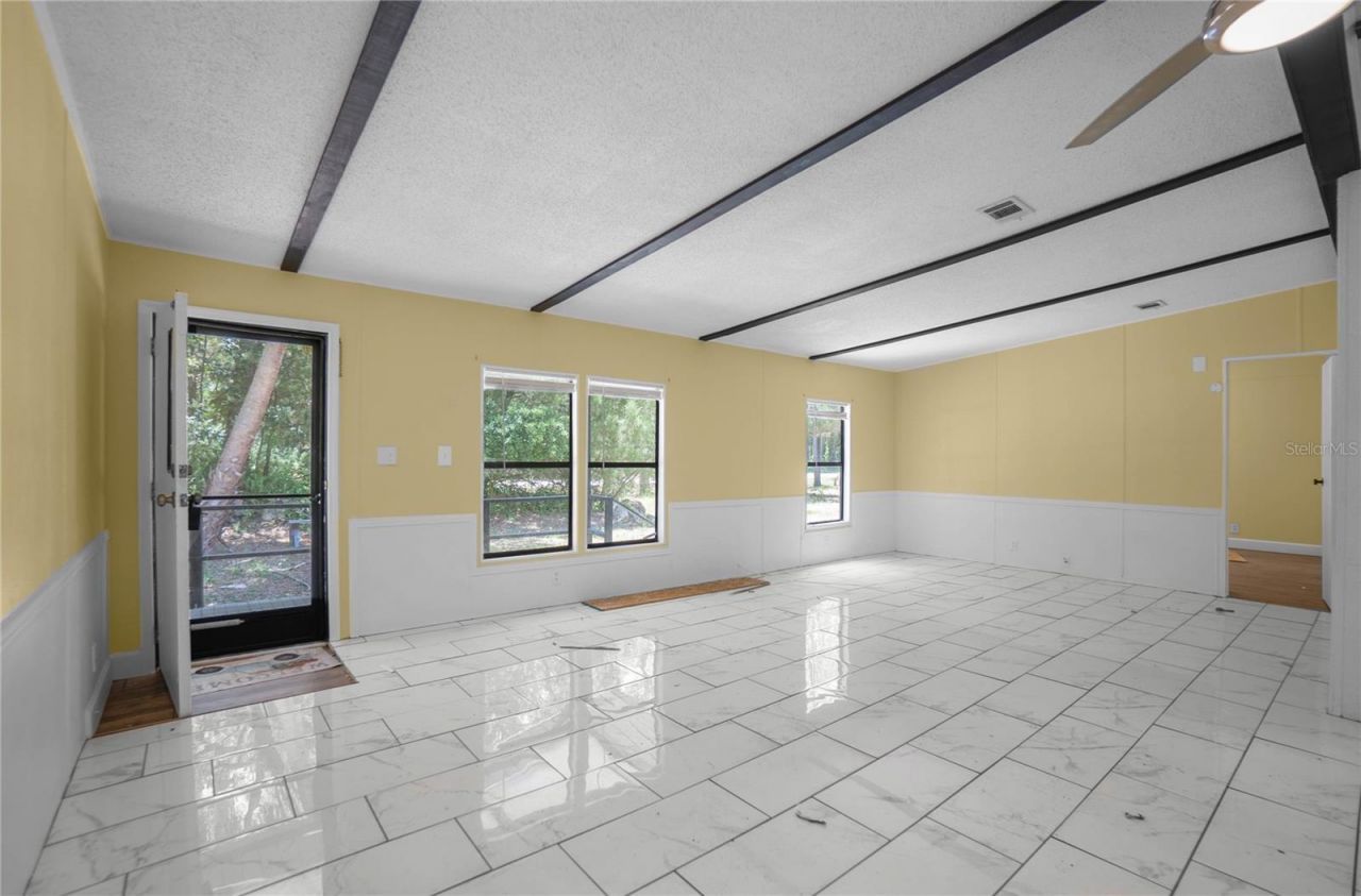 6550 SE Debra Avenue, Inglis, FL 34449 Photo