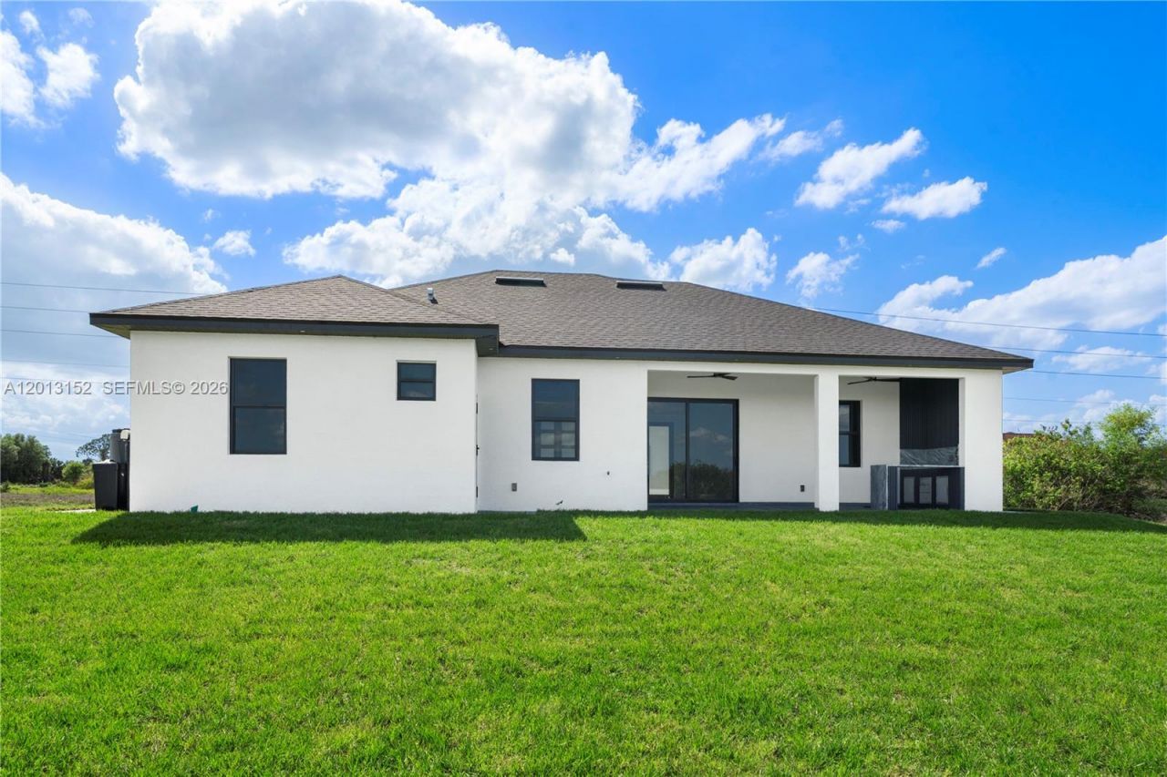 1504 Moore, Lehigh Acres, FL 33972 Photo