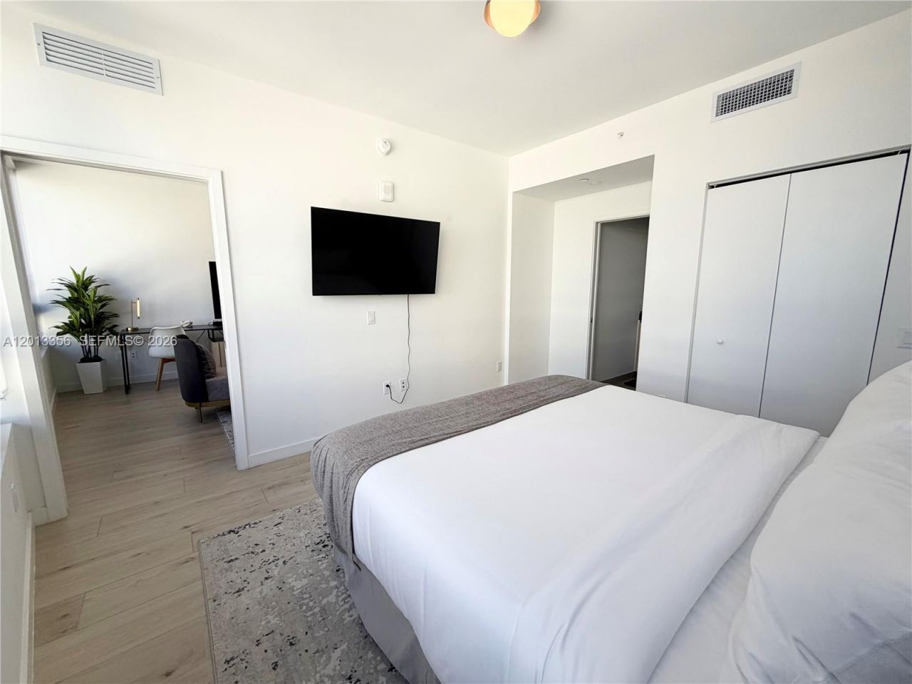 225 N Miami Ave , Unit 1412, Miami, FL 33128 Photo