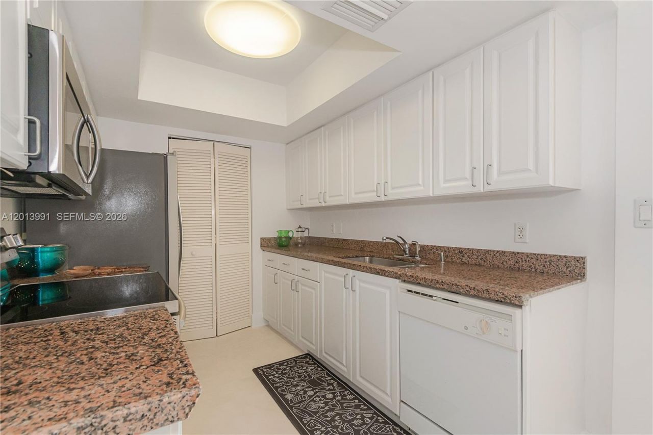 90 Alton Rd , Unit 1007, Miami Beach, FL 33139 Photo