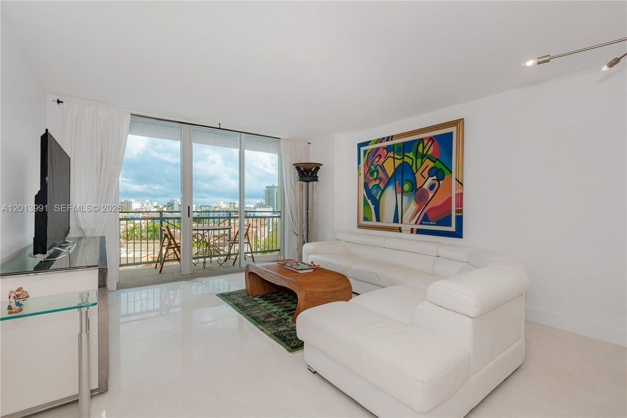 90 Alton Rd , Unit 1007, Miami Beach, FL 33139 Photo