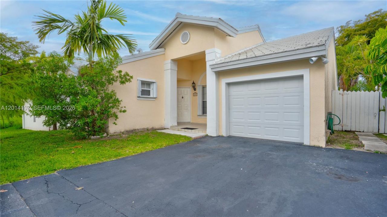 6410 SW 112th Pl, Unit 6410, Miami, FL 33173 Photo