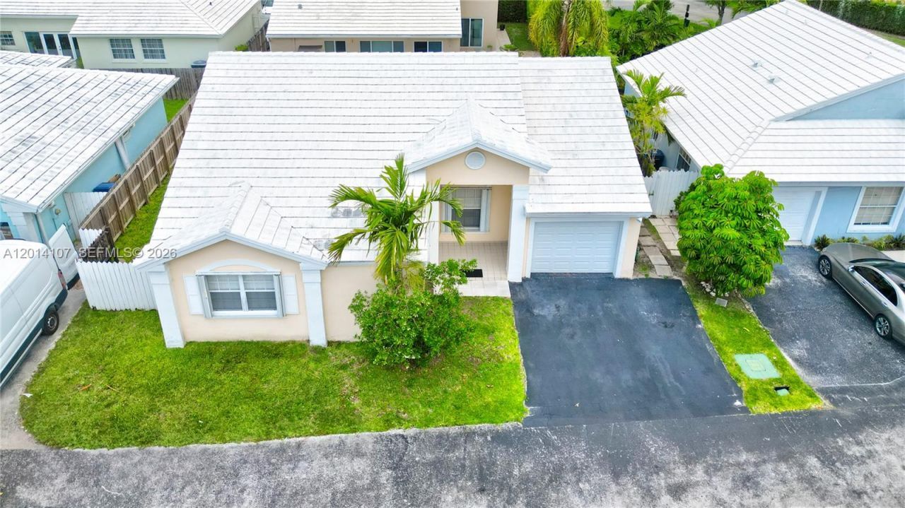 6410 SW 112th Pl, Unit 6410, Miami, FL 33173 Photo